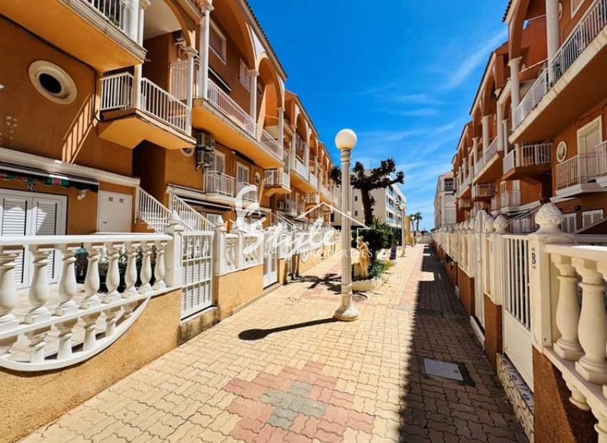 Resale - Apartamento - La Mata