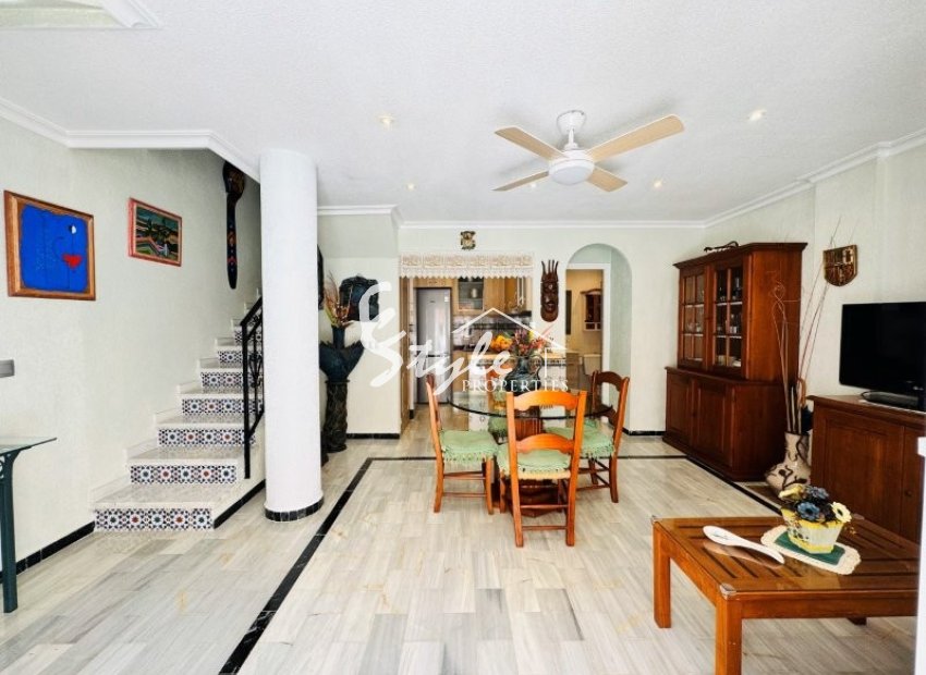 Resale - Apartamento - La Mata