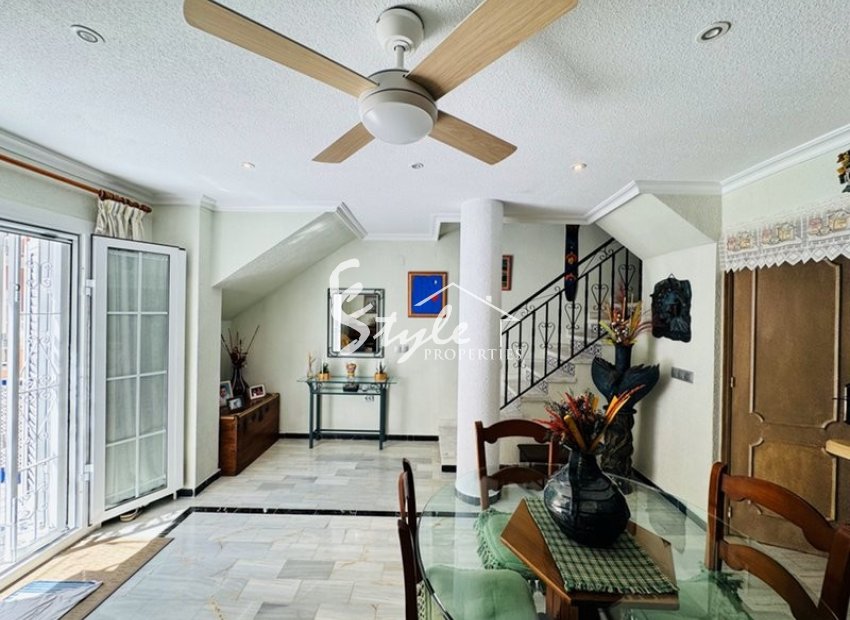 Resale - Apartamento - La Mata