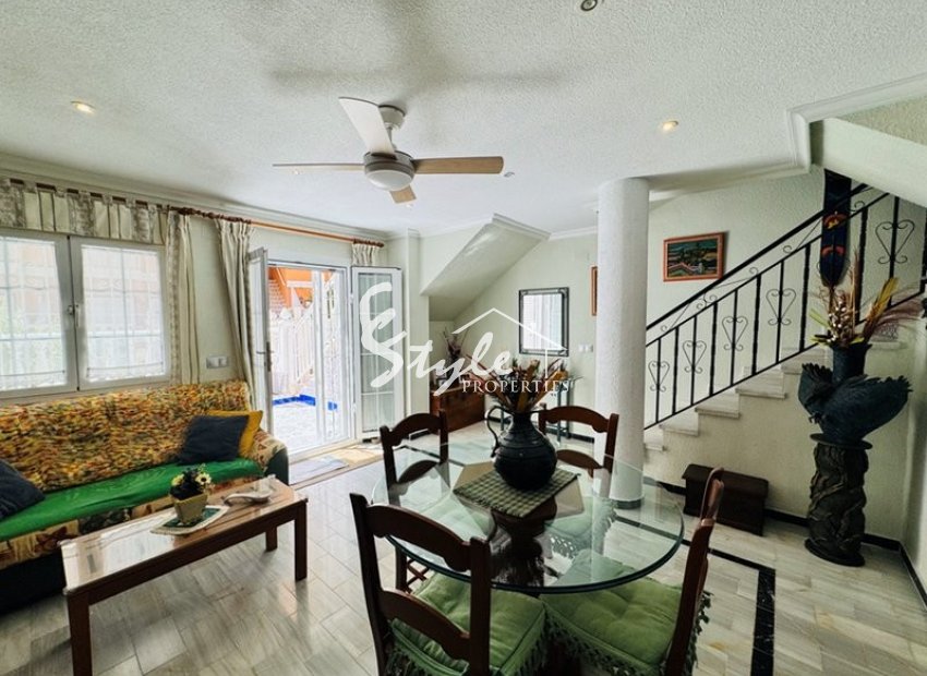 Resale - Apartamento - La Mata