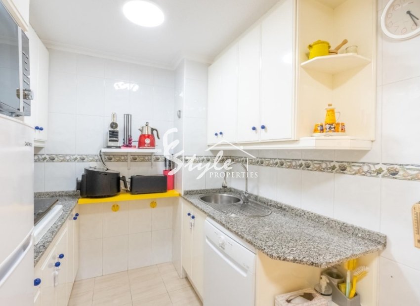 Resale - Apartamento - La Mata