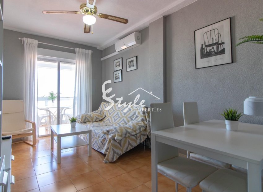 Resale - Apartamento - La Mata