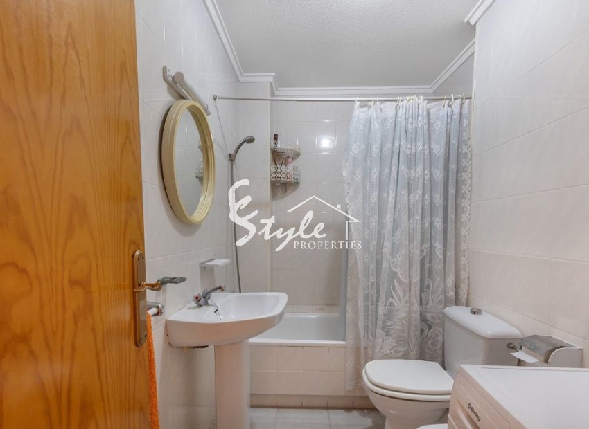 Resale - Apartamento - La Mata