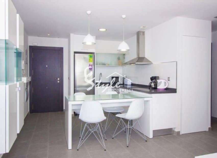 Resale - Apartamento - La Mata