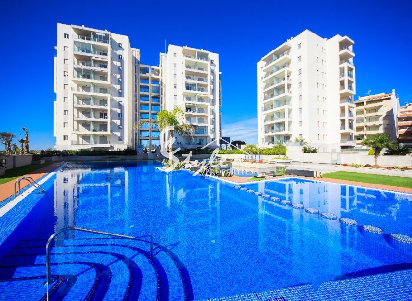 Resale - Apartamento - La Mata