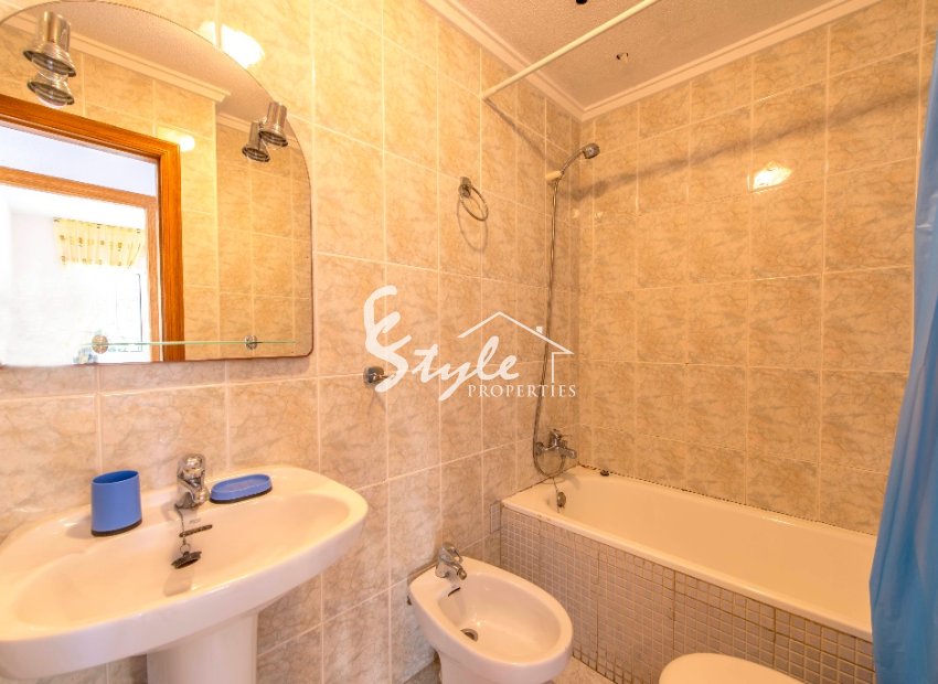 Resale - Apartamento - La Mata