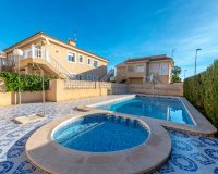 Resale - Apartamento - La Mata