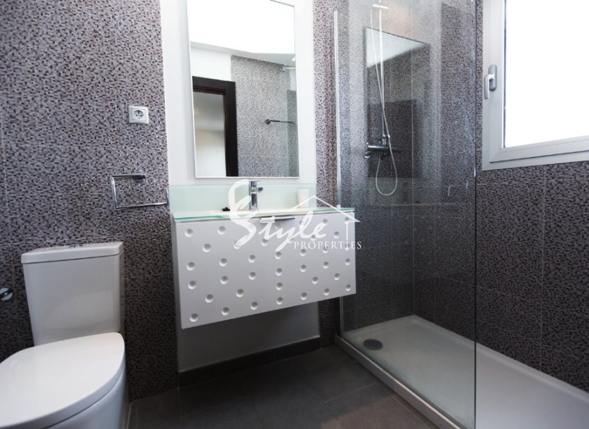 Resale - Apartamento - La Mata