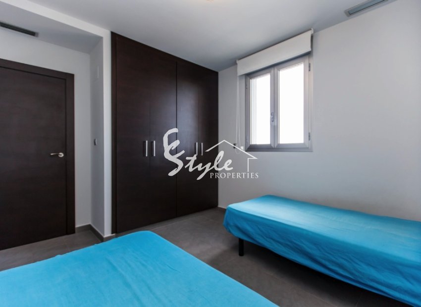 Resale - Apartamento - La Mata