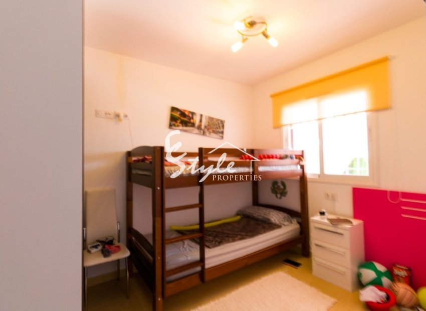 Resale - Apartamento - La Mata