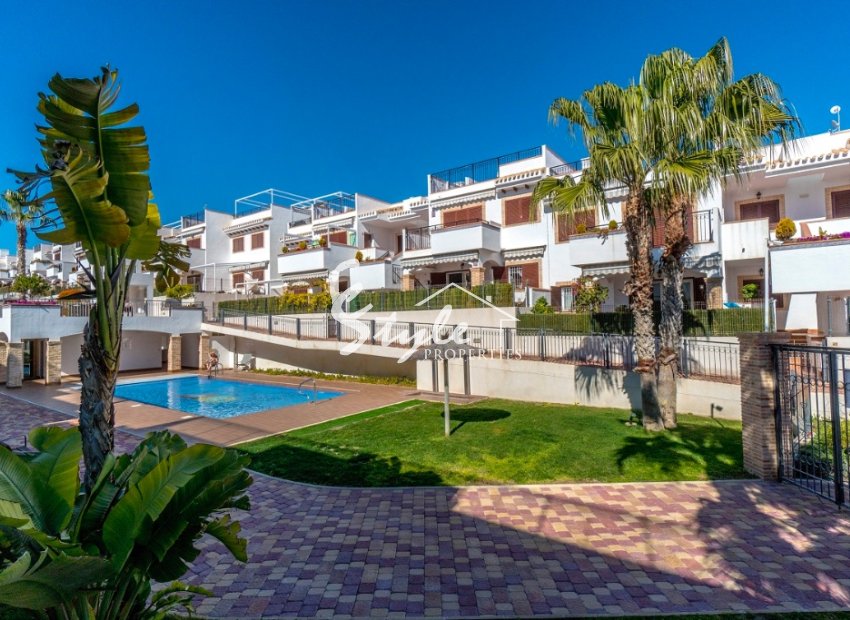Resale - Apartamento - La Mata