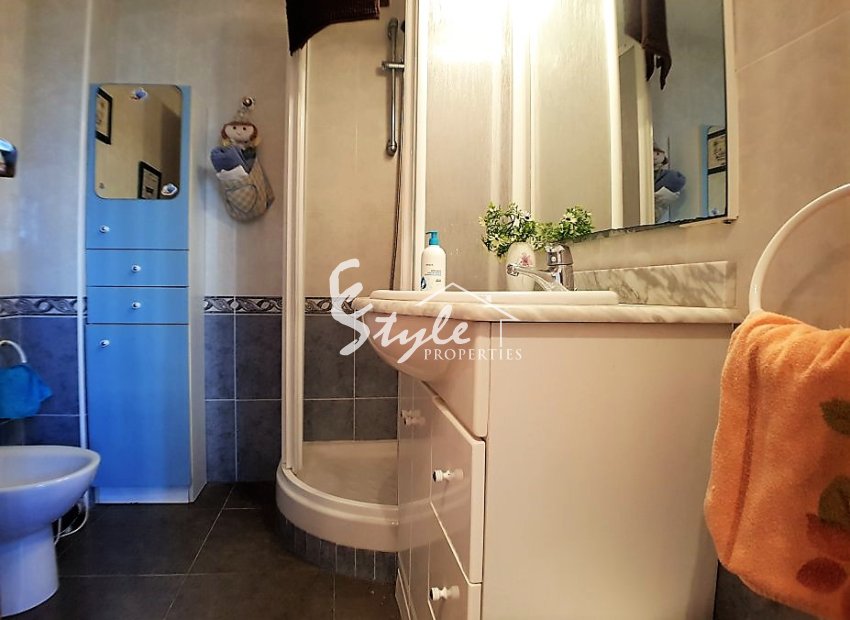 Resale - Apartamento - La Mata