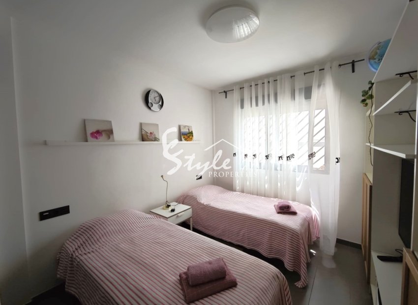 Resale - Apartamento - La Zenia