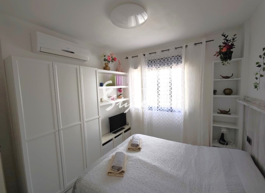 Resale - Apartamento - La Zenia