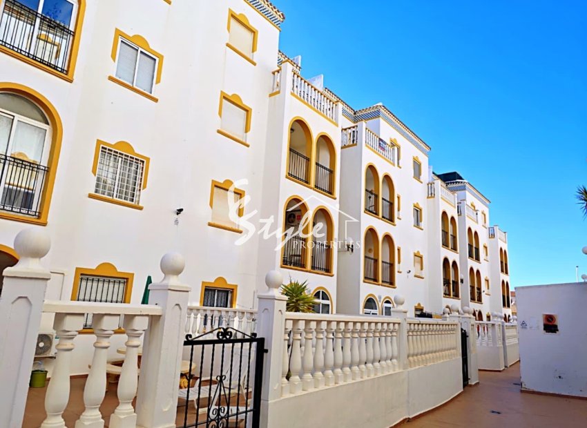 Resale - Apartamento - La Zenia