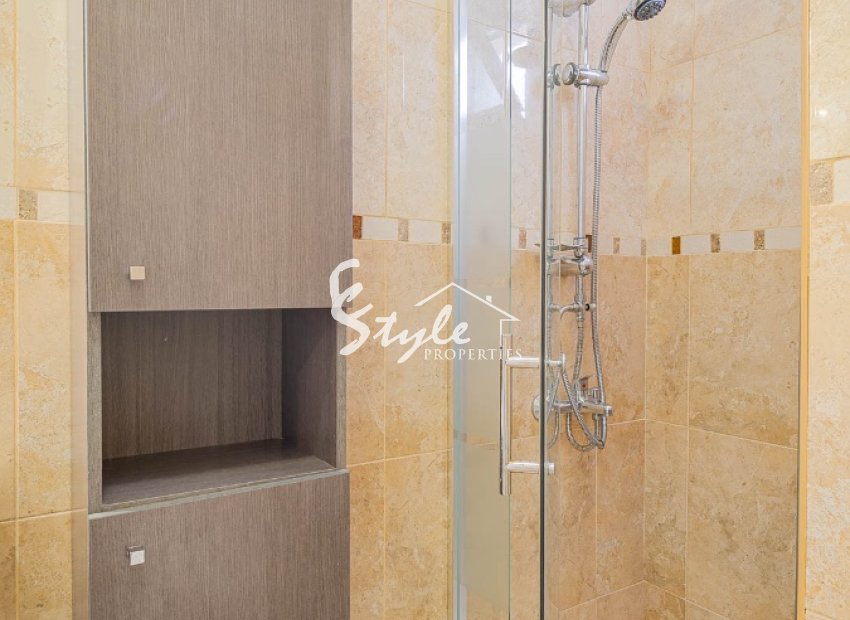 Resale - Apartamento - La Zenia