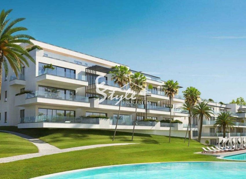Resale - Apartamento - Las Colinas Golf