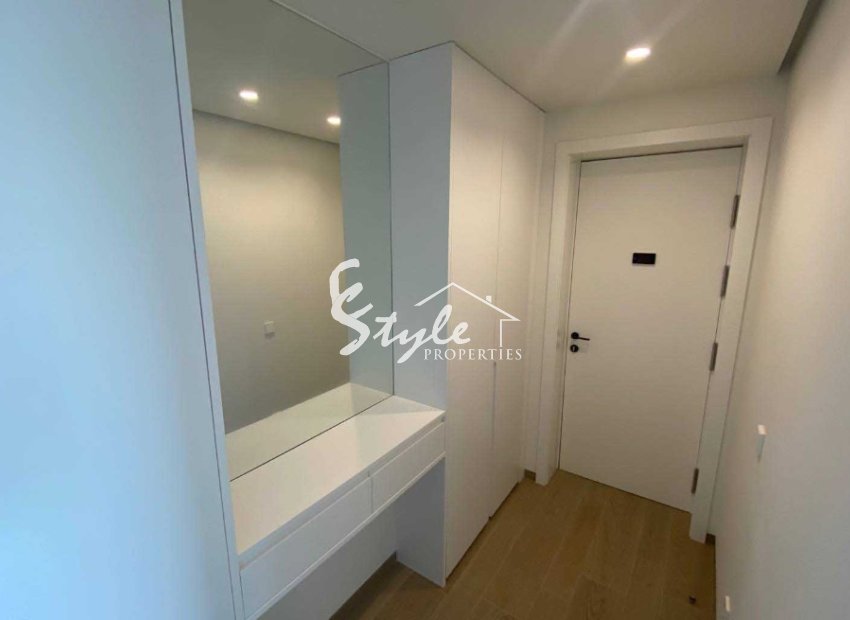 Resale - Apartamento - Las Colinas Golf