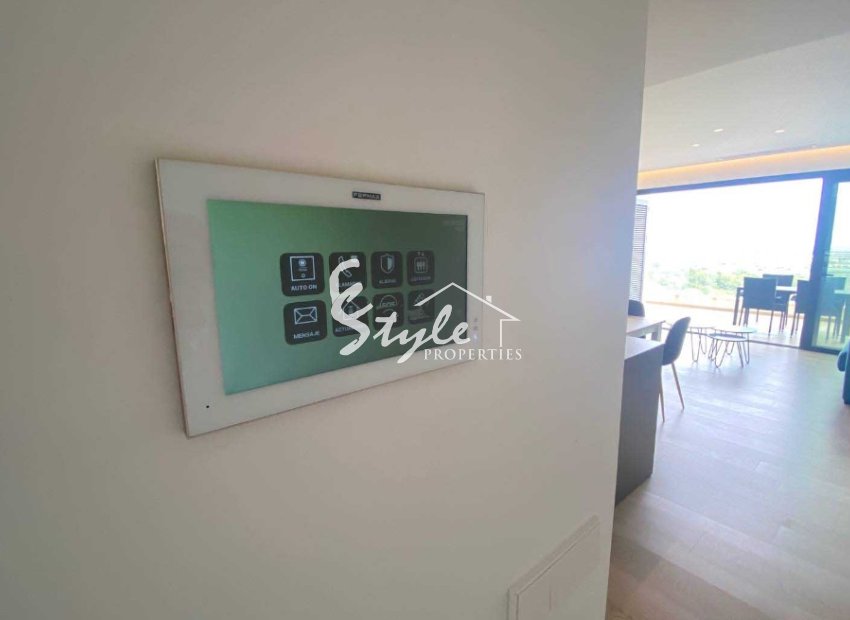 Resale - Apartamento - Las Colinas Golf