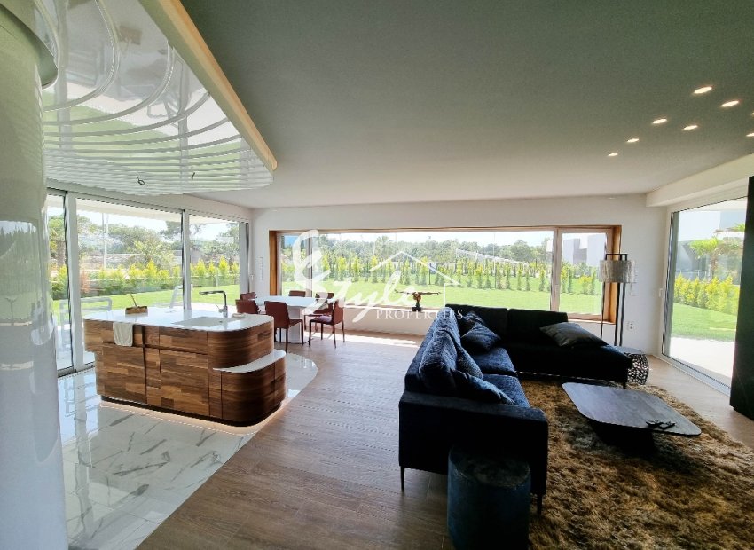 Resale - Apartamento - Las Colinas Golf