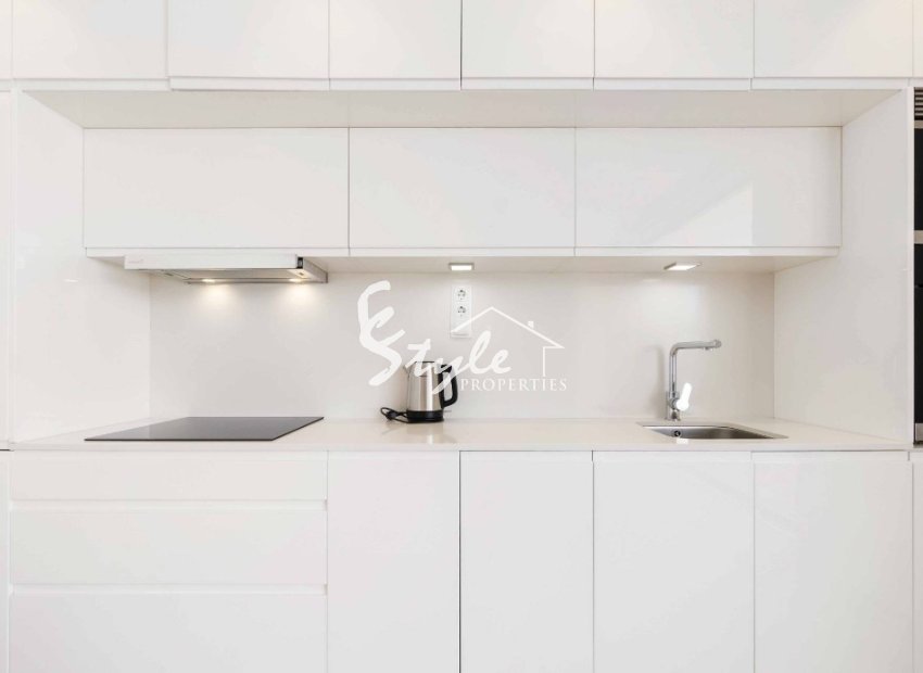 Resale - Apartamento - Las Colinas Golf