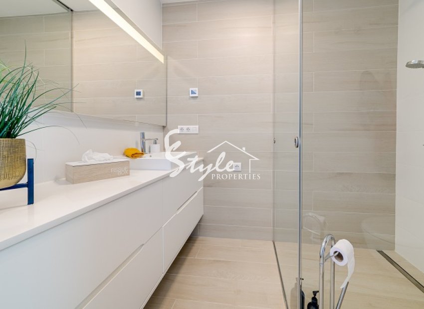 Resale - Apartamento - Las Colinas Golf