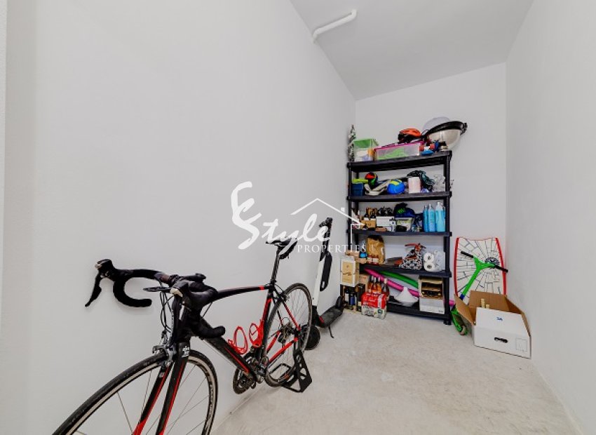 Resale - Apartamento - Las Colinas Golf