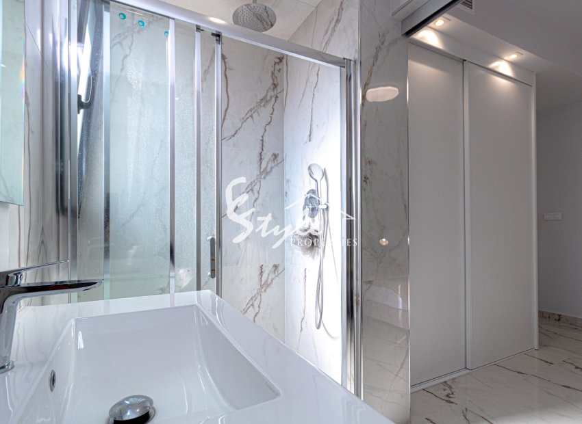 Resale - Apartamento - Los Altos