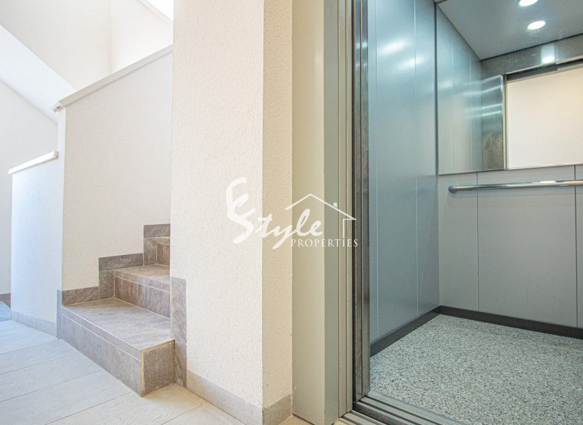 Resale - Apartamento - Los Altos