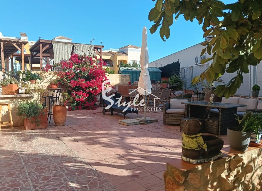 Resale - Apartamento - LOS MONTESINOS - La Herada