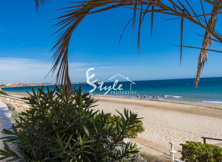 Resale - Apartamento - Mil Palmeras - Beach