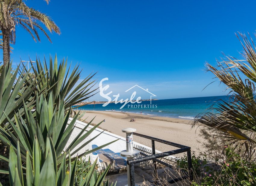 Resale - Apartamento - Mil Palmeras - Beach