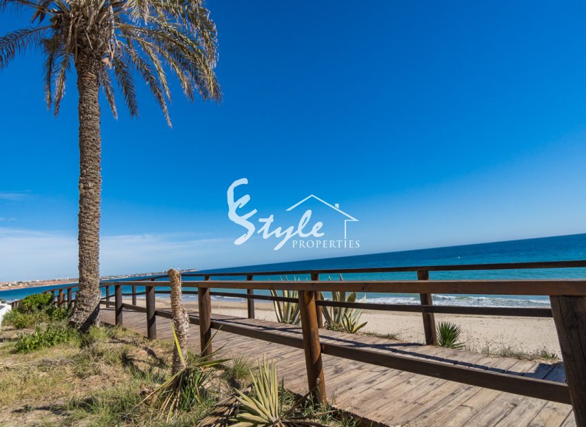 Resale - Apartamento - Mil Palmeras - Beach