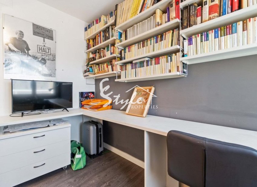 Resale - Apartamento - Orihuela-Costa - Campoamor