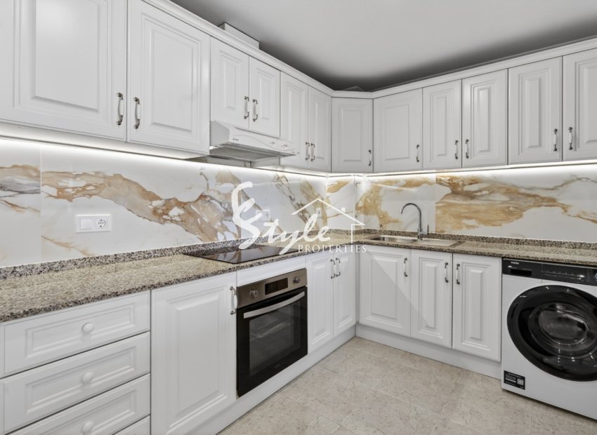Resale - Apartamento - Orihuela-Costa - Campoamor
