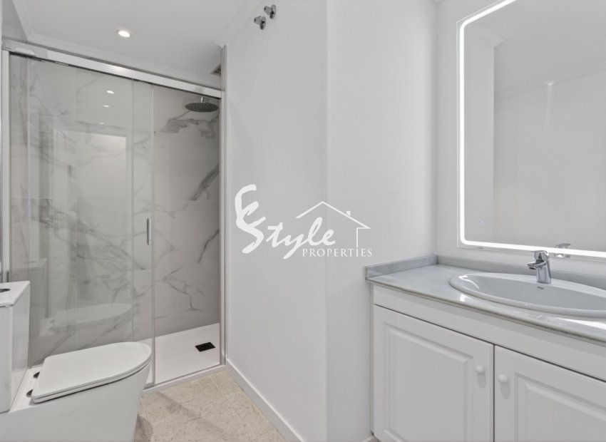 Resale - Apartamento - Orihuela-Costa - Campoamor
