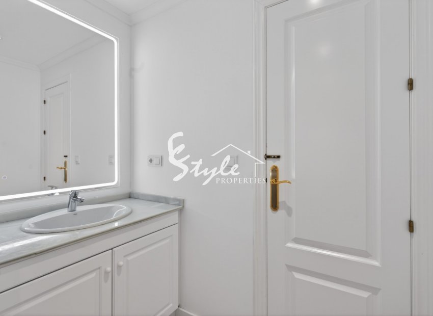 Resale - Apartamento - Orihuela-Costa - Campoamor