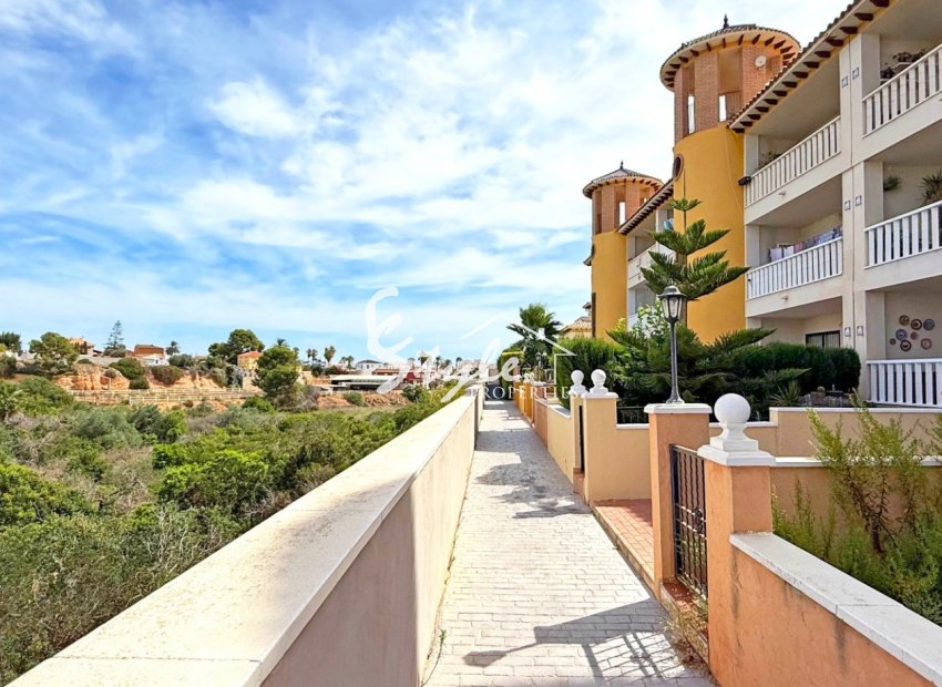 Resale - Apartamento - Orihuela-Costa - Lomas de Cabo Roig