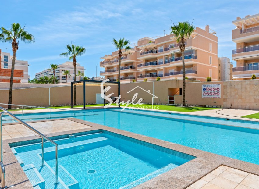 Resale - Apartamento - Orihuela-Costa - Los Dolses