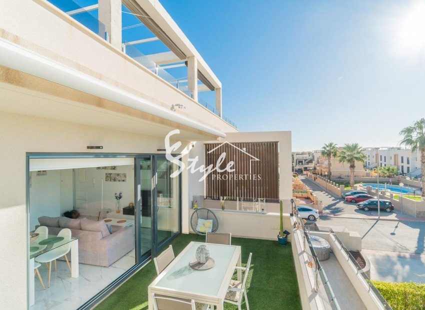 Resale - Apartamento - Orihuela-Costa - PAU 26