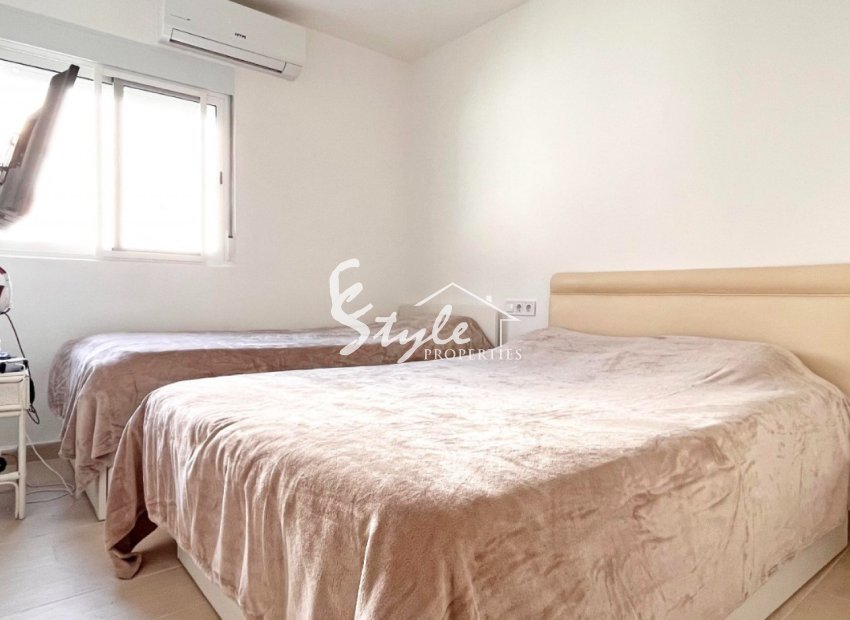 Resale - Apartamento - Orihuela-Costa - Playa Flamenca