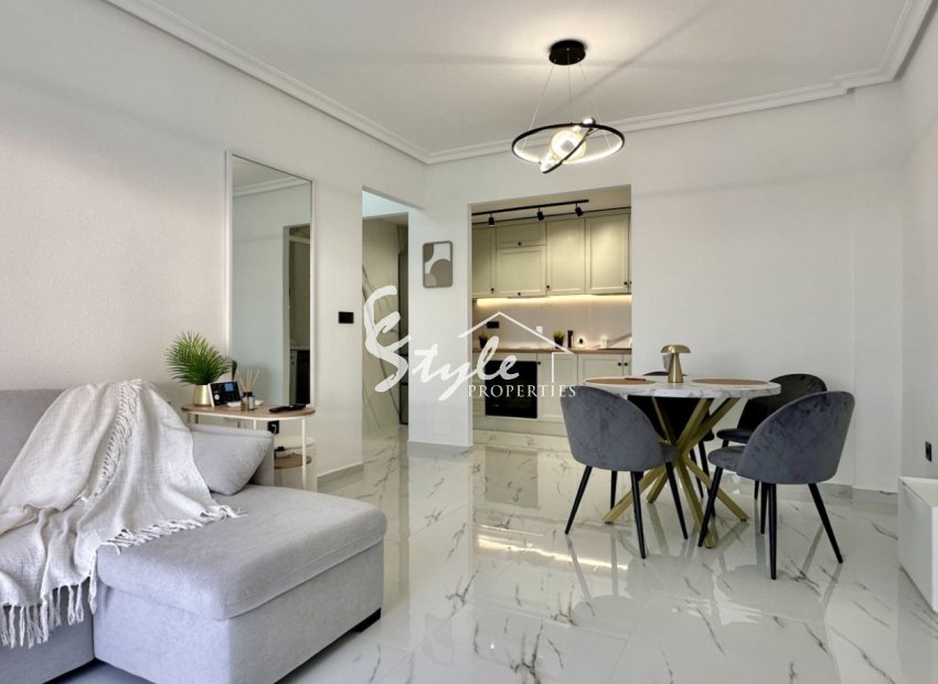 Resale - Apartamento - Orihuela-Costa - Playa Flamenca