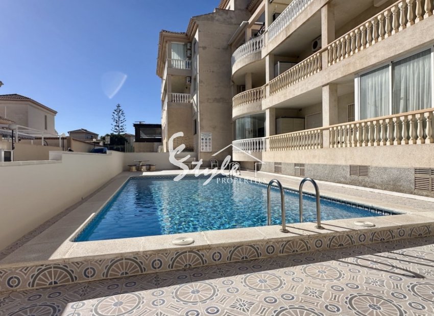 Resale - Apartamento - Orihuela-Costa - Playa Flamenca