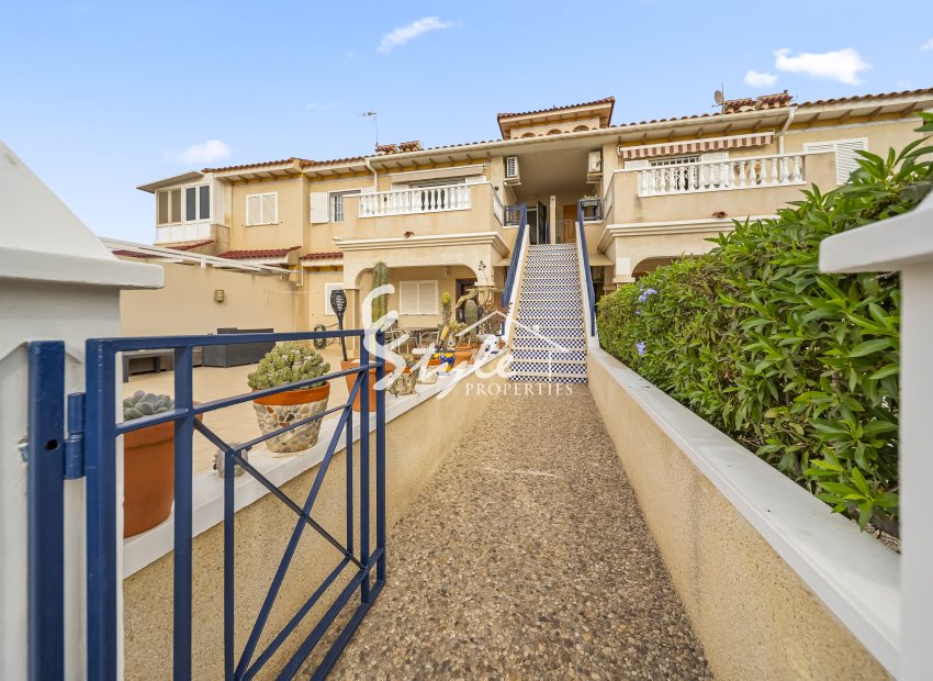 Resale - Apartamento - Orihuela Costa  - Playa Flamenca