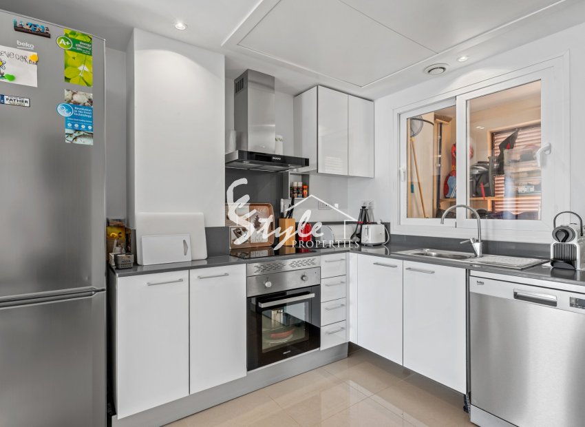 Resale - Apartamento - Orihuela-Costa - Playa Flamenca