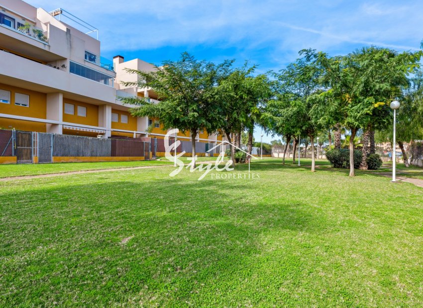 Resale - Apartamento - Orihuela-Costa - Playa Flamenca