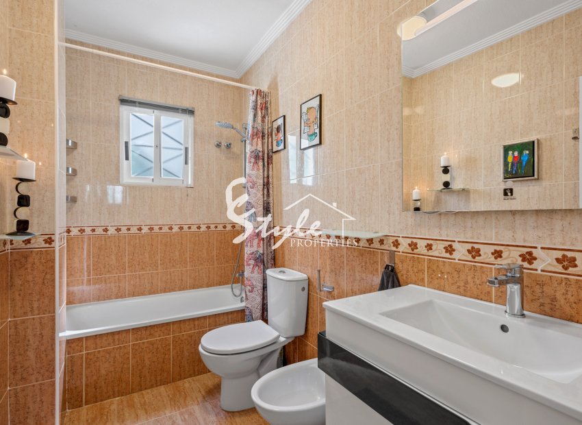 Resale - Apartamento - Orihuela-Costa - Playa Flamenca