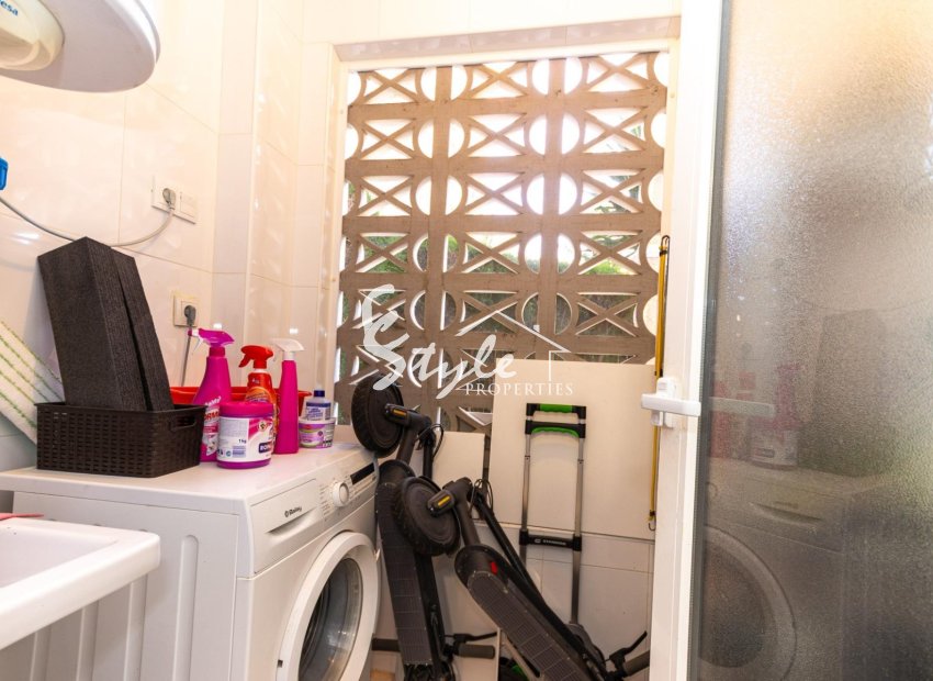 Resale - Apartamento - Orihuela-Costa - Playa Flamenca