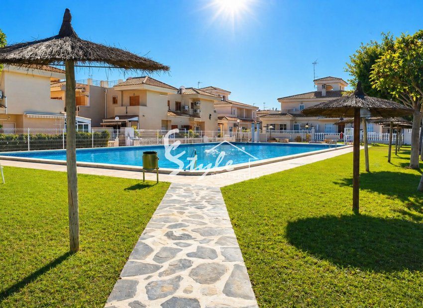 Resale - Apartamento - Orihuela-Costa - Playa Flamenca