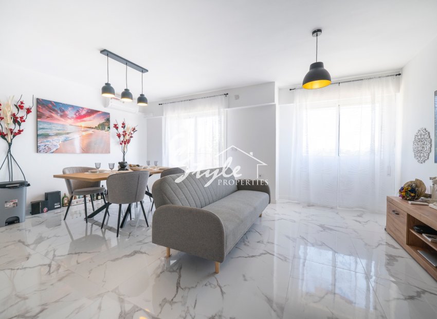 Resale - Apartamento - Orihuela-Costa - Punta Prima